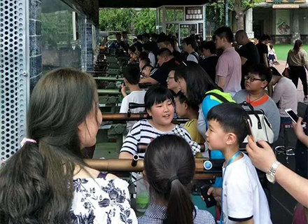 游乐气炮枪射击游戏的主要消费群体是哪些？听深圳智博怎么说